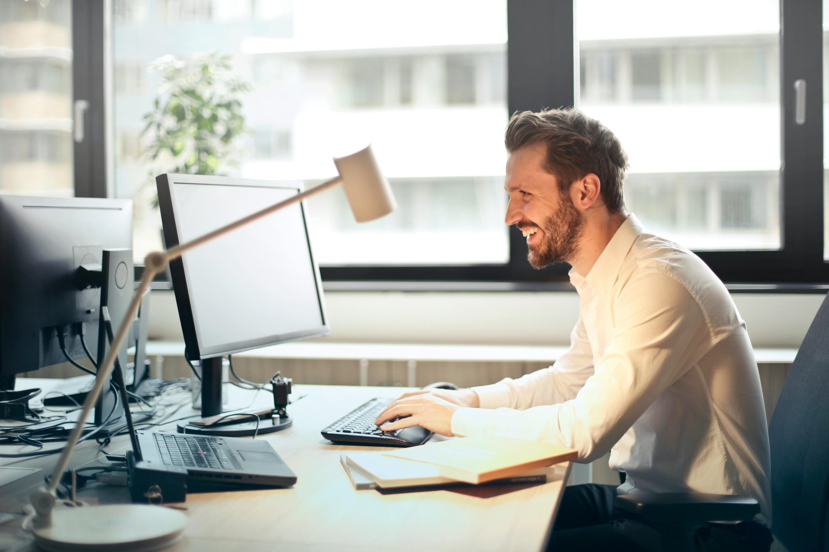 Website developers and designers craft websites that are beautiful, user-friendly, scalable, and responsive. Photo from Pexels - Olly